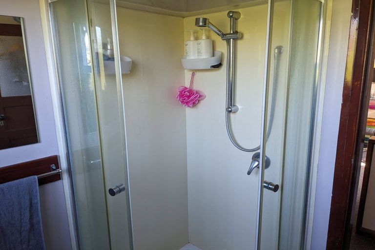 Photo of property in 30 Durham Crescent, Fairfield, Lower Hutt, 5011