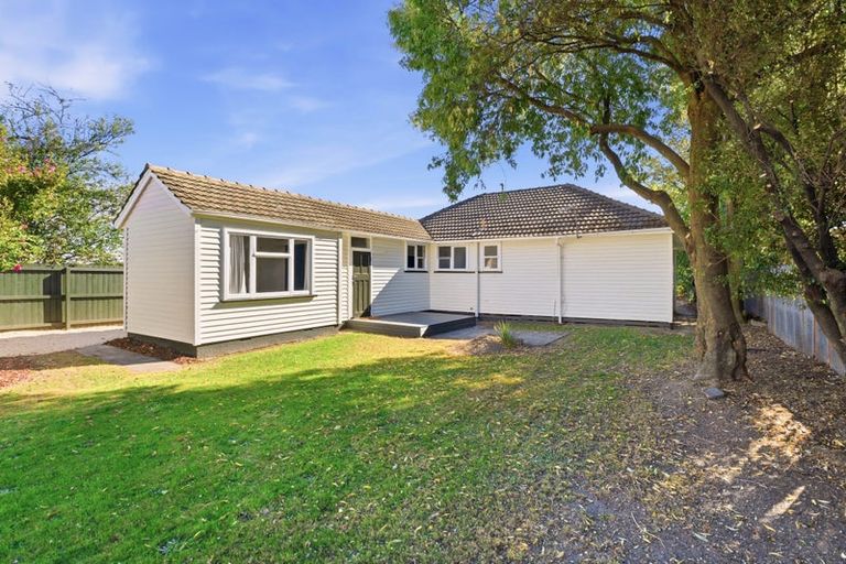 Photo of property in 32 Primrose Street, Northcote, Christchurch, 8052