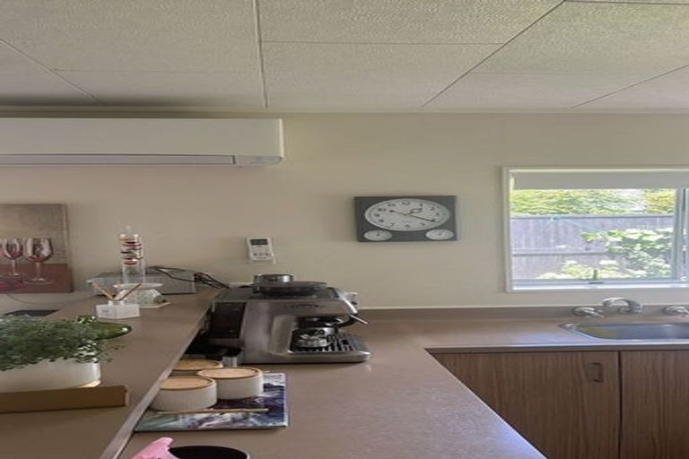 Photo of property in 61 Williams Street, Cambridge, 3434