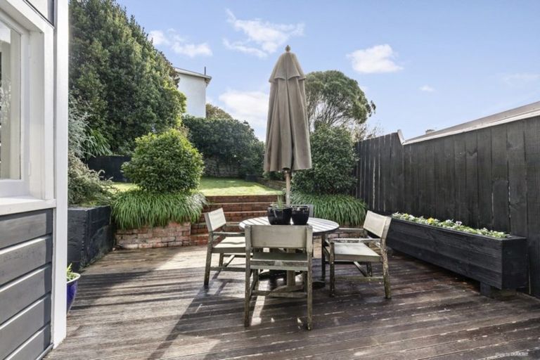 Photo of property in 8 Henry Street, Kilbirnie, Wellington, 6022