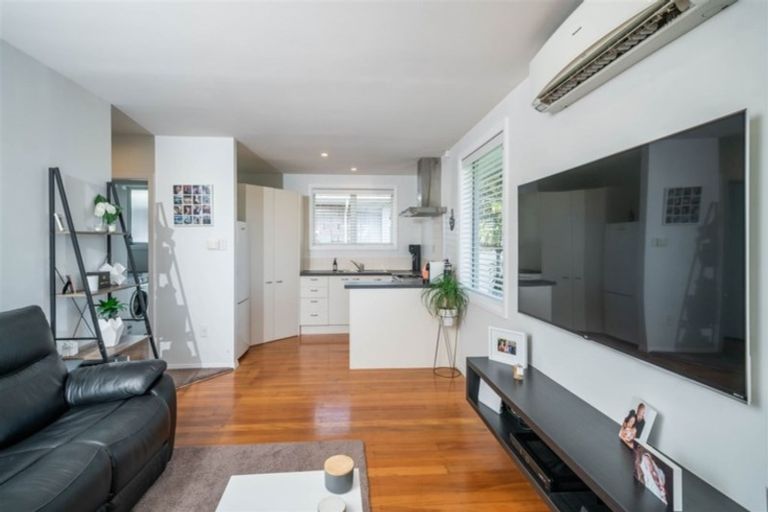 Photo of property in 4 Roswell Place, Islington, Christchurch, 8042
