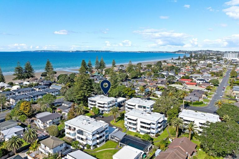 Photo of property in 7b Puriri Avenue, Orewa, 0931