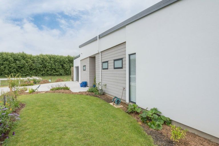 Photo of property in 16 Tana Pukekohatu Avenue, Motueka, 7120