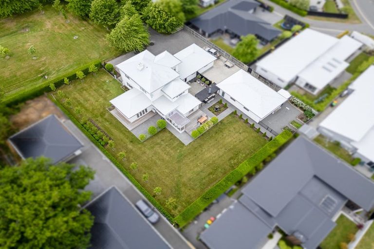 Photo of property in 27 Cairnbrae Drive, Prebbleton, 7604