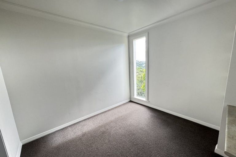 Photo of property in 5 Harland Street, Brooklyn, Wellington, 6021