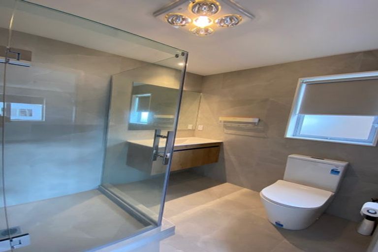 Photo of property in 20 Toanui Road, Hobsonville, Auckland, 0616