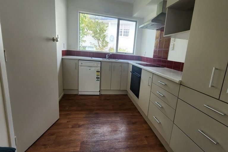 Photo of property in 3b Ridd Crescent, Karori, Wellington, 6012