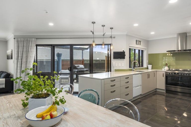 Photo of property in 35 Elmbridge Place, Owhata, Rotorua, 3010