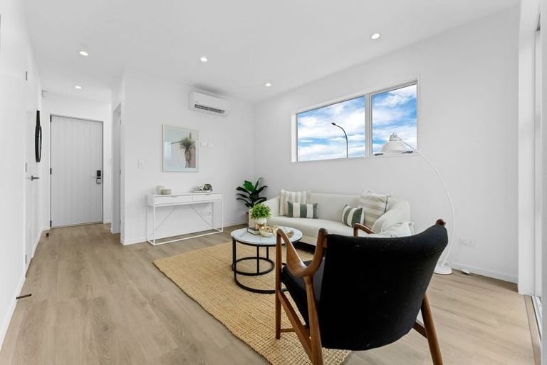 Photo of property in 16c Volante Avenue, Wattle Downs, Auckland, 2103