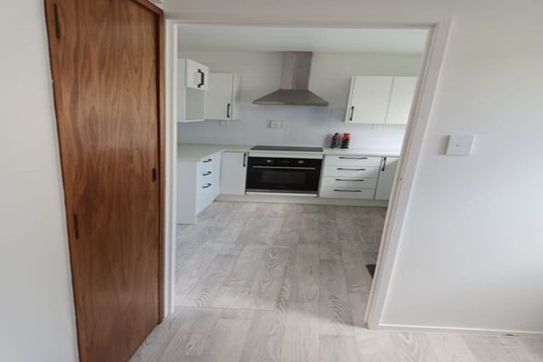 Photo of property in 18 Otaika Road, Woodhill, 0110