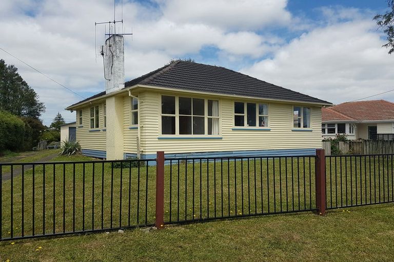 Photo of property in 1221 Hazelmere Crescent, Te Awamutu, 3800