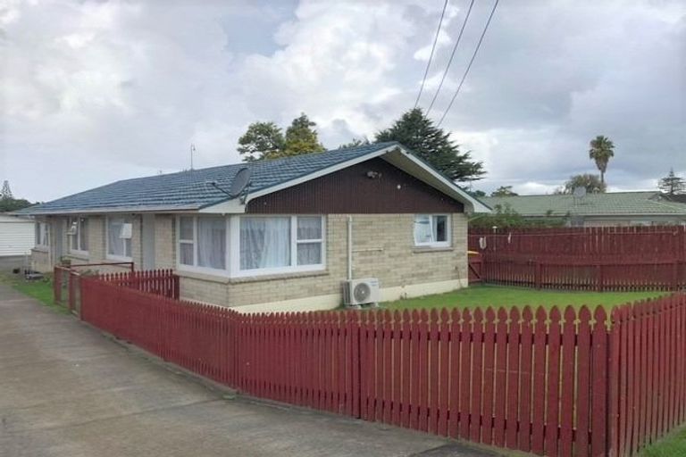 Photo of property in 2/20 Gray Avenue, Mangere East, Auckland, 2024