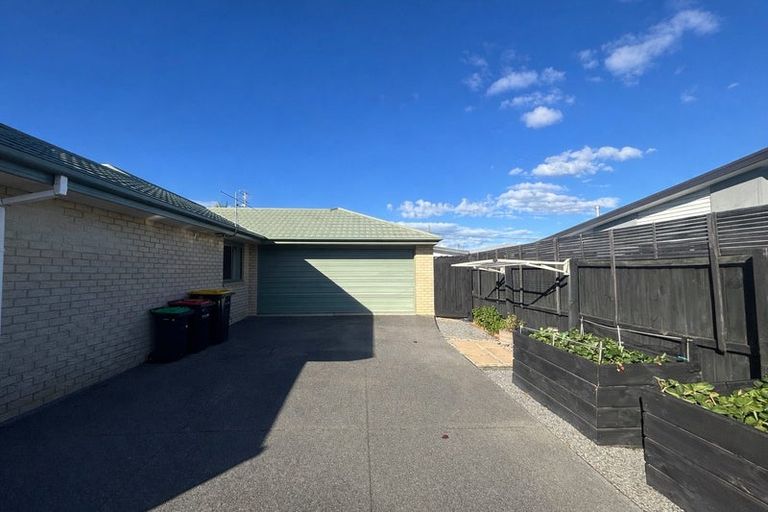 Photo of property in 1a Amos Place, Shirley, Christchurch, 8061