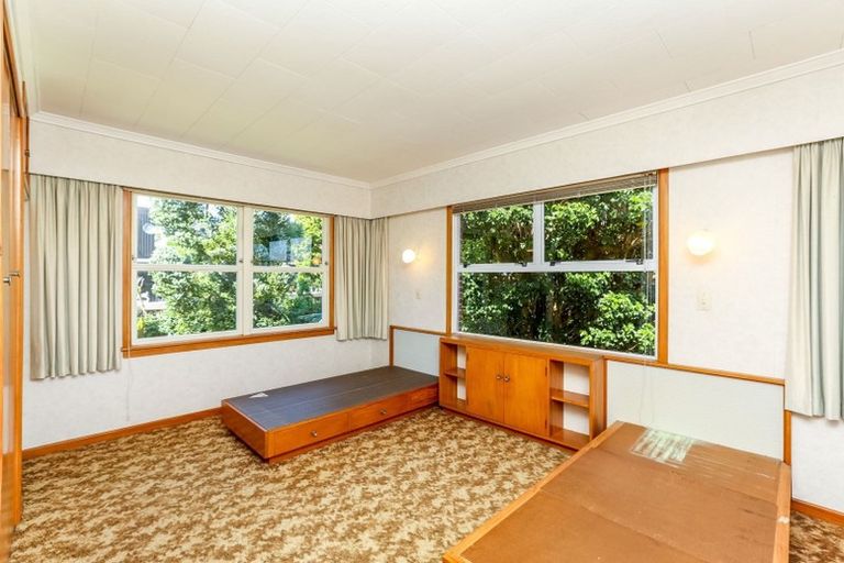 Photo of property in 35a Breakwater Road, Moturoa, New Plymouth, 4310