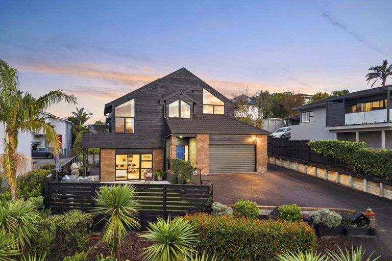 Photo of property in 2/38 Penzance Road, Mairangi Bay, Auckland, 0630