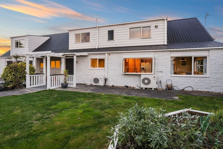 Photo of property in 14 Van Dieman Close, Templeton, Christchurch, 8042