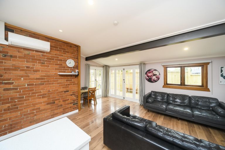Photo of property in 5 Phillip Street, Terrace End, Palmerston North, 4410