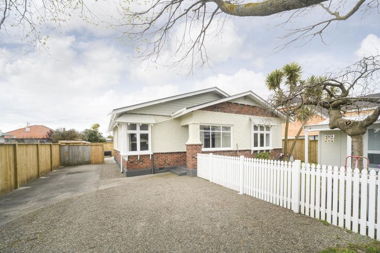 Photo of property in 5 Phillip Street, Terrace End, Palmerston North, 4410