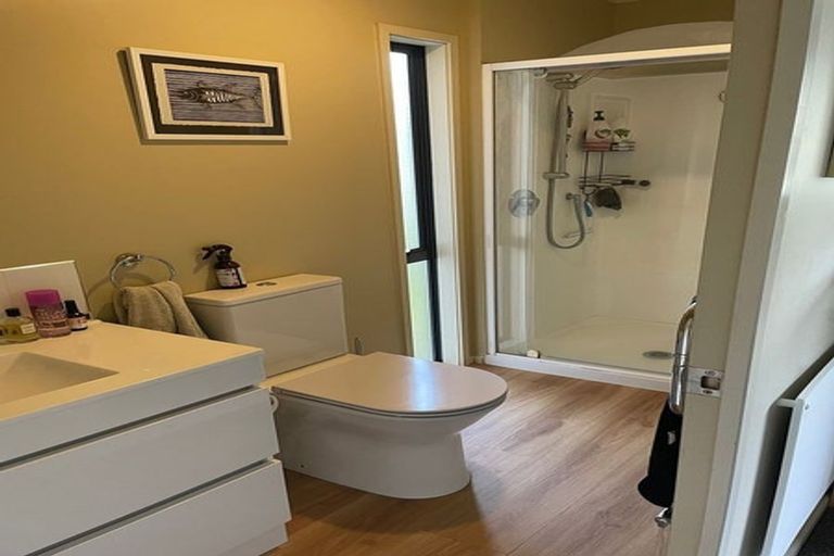 Photo of property in 31 Forest Road, Pinehaven, Upper Hutt, 5019