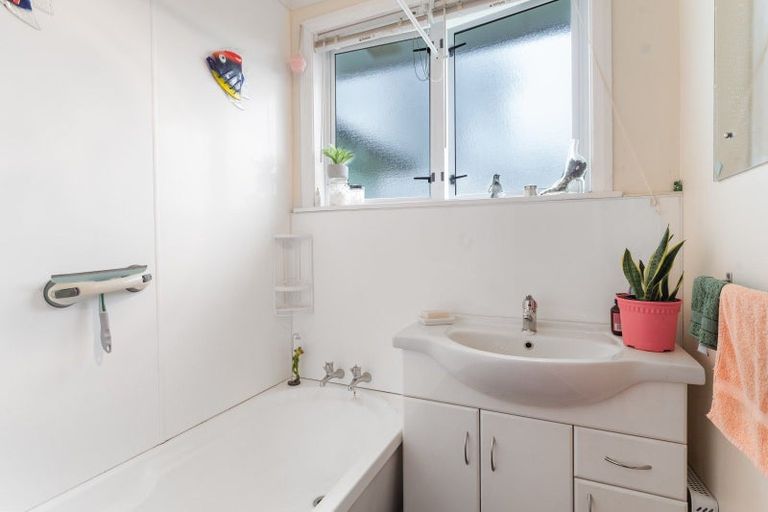 Photo of property in 3 Rugby Street, Levin, 5510