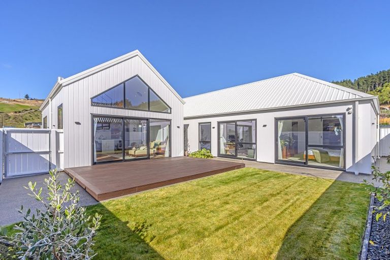 Photo of property in 2 Emeline Chapman Drive, Cracroft, Christchurch, 8022