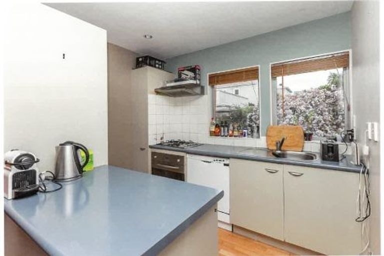 Photo of property in 152f Tasman Street, Mount Cook, Wellington, 6021