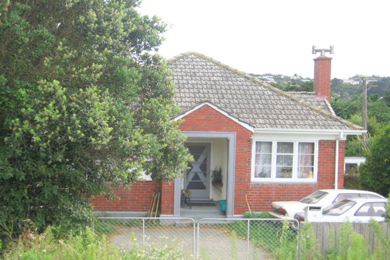Photo of property in 16 Bould Street, Johnsonville, Wellington, 6037