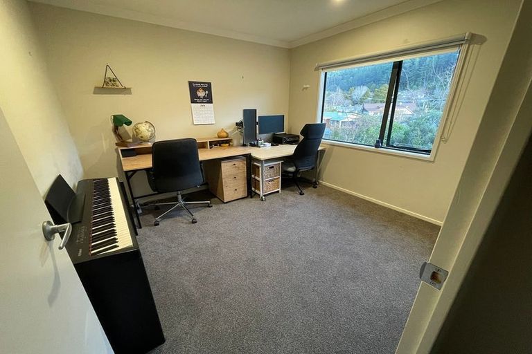 Photo of property in 31 Forest Road, Pinehaven, Upper Hutt, 5019