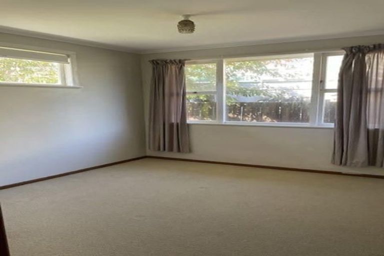 Photo of property in 9 James Street, Glenfield, Auckland, 0629