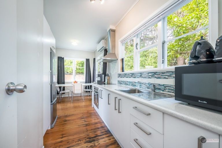 Photo of property in 11 Seddon Street, Naenae, Lower Hutt, 5011