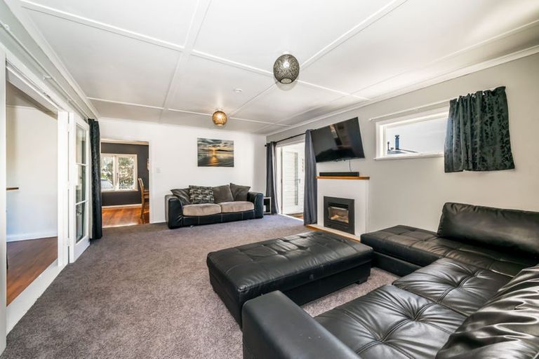 Photo of property in 3 Wairere Grove, Paraparaumu, 5032