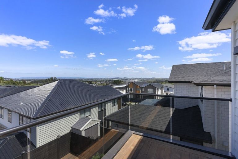 Photo of property in 345 Flat Bush School Road, Flat Bush, Auckland, 2019