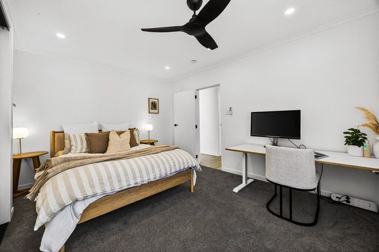 Photo of property in 6 Blacks Road, Greenhithe, Auckland, 0632