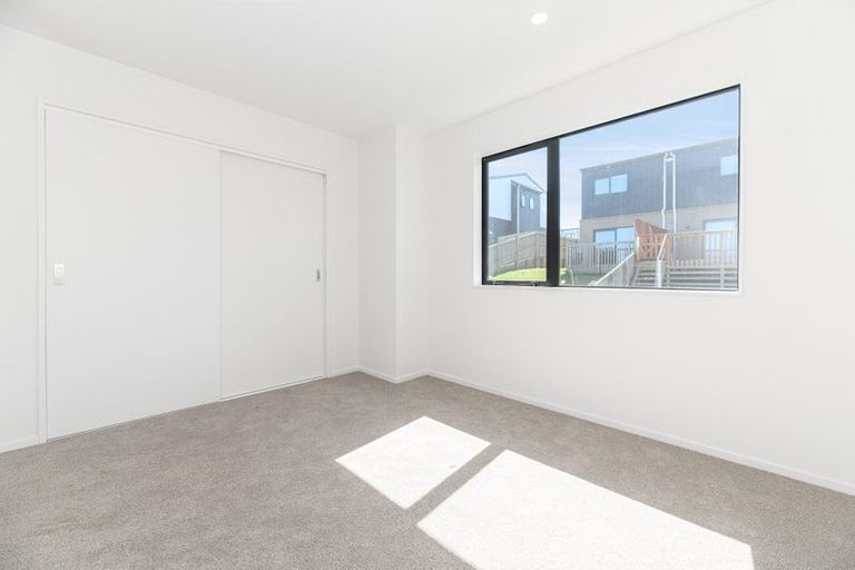 Photo of property in 9 Heketara Place, Papakura, 2110