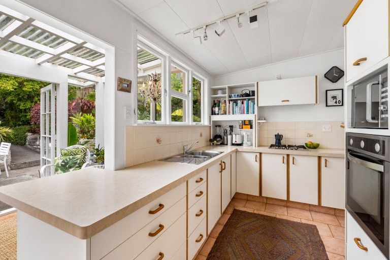 Photo of property in 21 Hornsey Road, Bluff Hill, Napier, 4110
