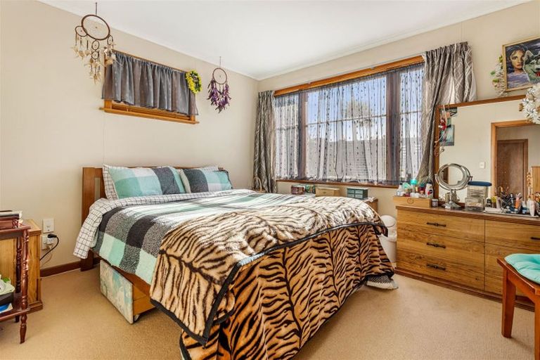 Photo of property in 214 Don Buck Road, Massey, Auckland, 0614