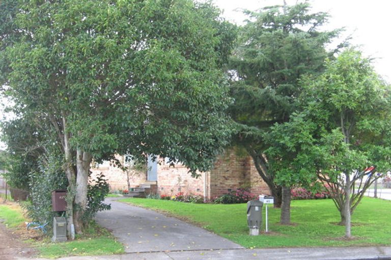 Photo of property in 45 Hereford Street, Te Atatu Peninsula, Auckland, 0610