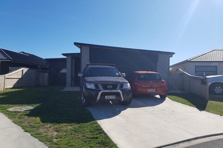 Photo of property in 36 Marion Crescent, Papamoa Beach, Papamoa, 3118
