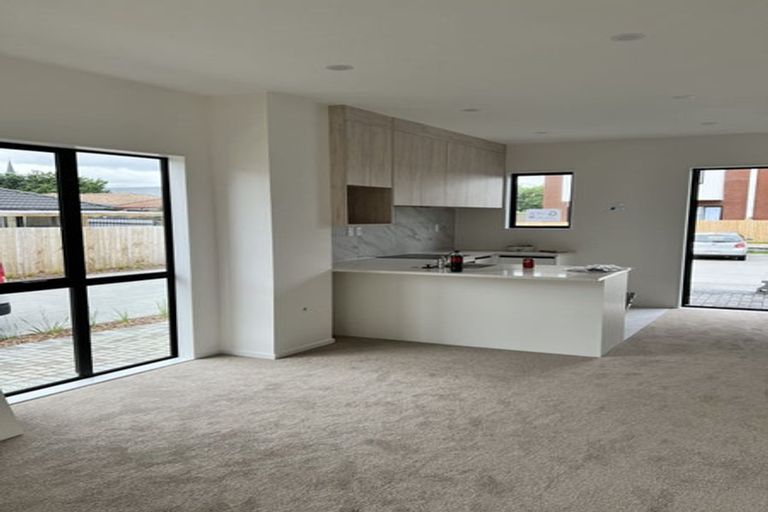 Photo of property in 1 Aumarire Lane, Favona, Auckland, 2024