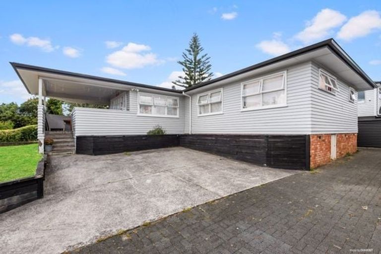 Photo of property in 25 Kaikoura Street, Henderson, Auckland, 0612