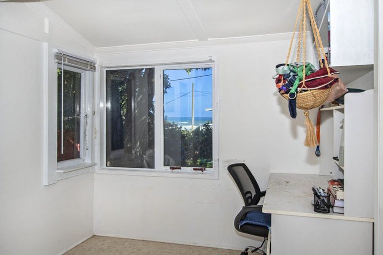 Photo of property in 53 Sea View Road, Baylys Beach, Dargaville, 0377