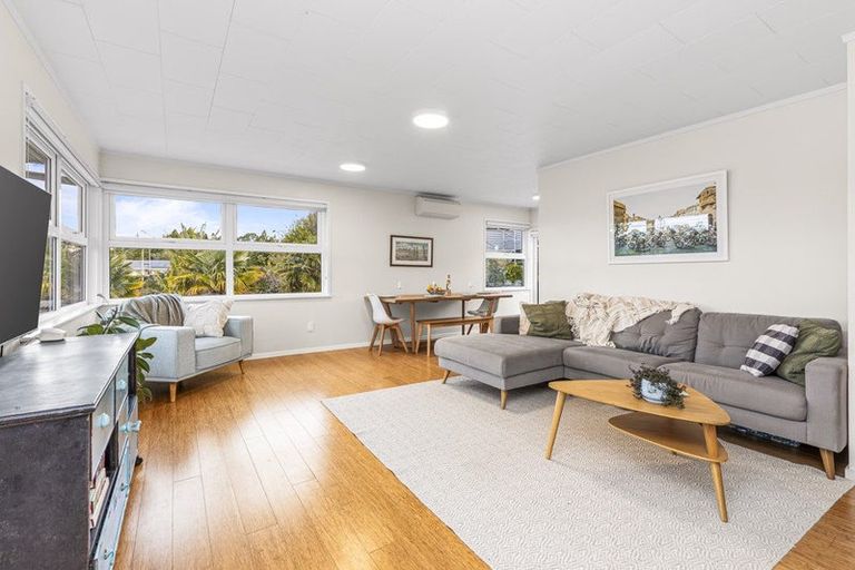 Photo of property in 56 Kia Ora Road, Beach Haven, Auckland, 0626