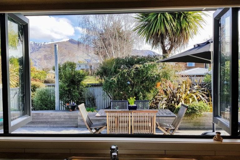 Photo of property in 79 Matai Road, Wanaka, 9305