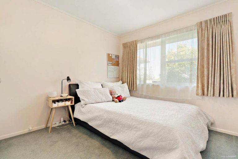 Photo of property in 89 Stottholm Road, Titirangi, Auckland, 0604