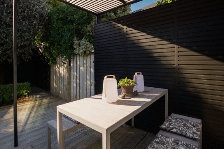 Photo of property in 14 Brighton Street, Island Bay, Wellington, 6023