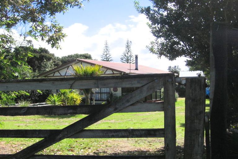 Photo of property in 9 Holiday Crescent, Mangawhai Heads, Mangawhai, 0505