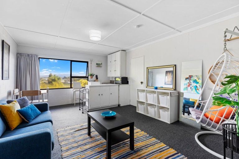 Photo of property in 43 Carlton Street, Bellevue, Tauranga, 3110