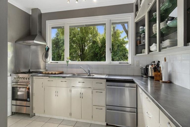 Photo of property in 126 Newcastle Road, Dinsdale, Hamilton, 3204