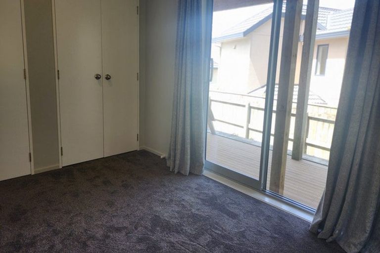 Photo of property in 22 Bowes Crescent, Strathmore Park, Wellington, 6022