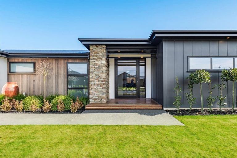 Photo of property in 27 Candlesticks Crescent, Lincoln, 7608